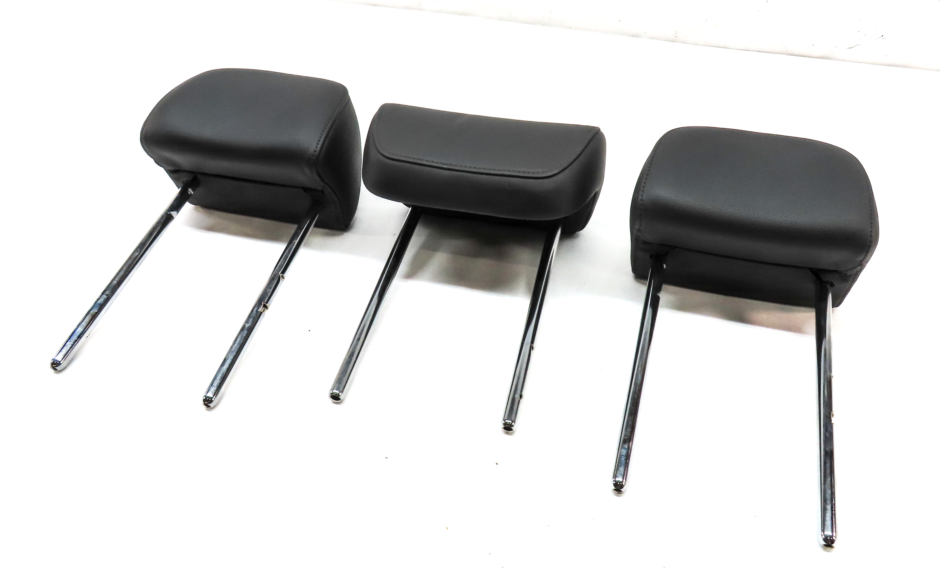 AUDI 11-17 Q5 14-17 SQ5 (B8) REAR LEFT RIGHT CENTER HEADREST SET3 (BLACK) — exact item pictured
